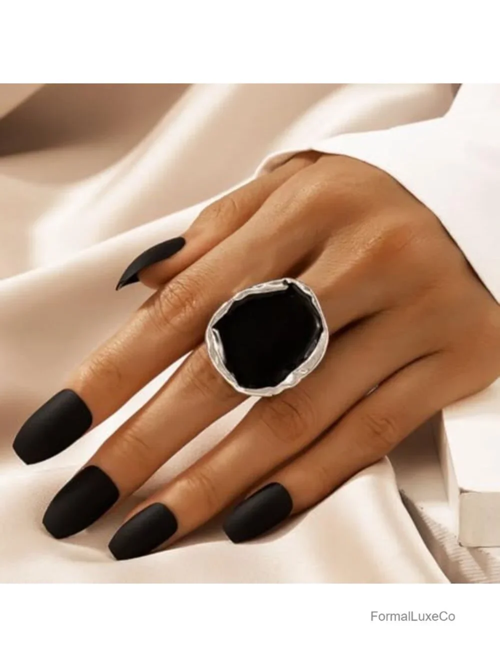 Vintage Gold Statement Ring for Women Chunky Enamel Drip Finger Ring Gothic